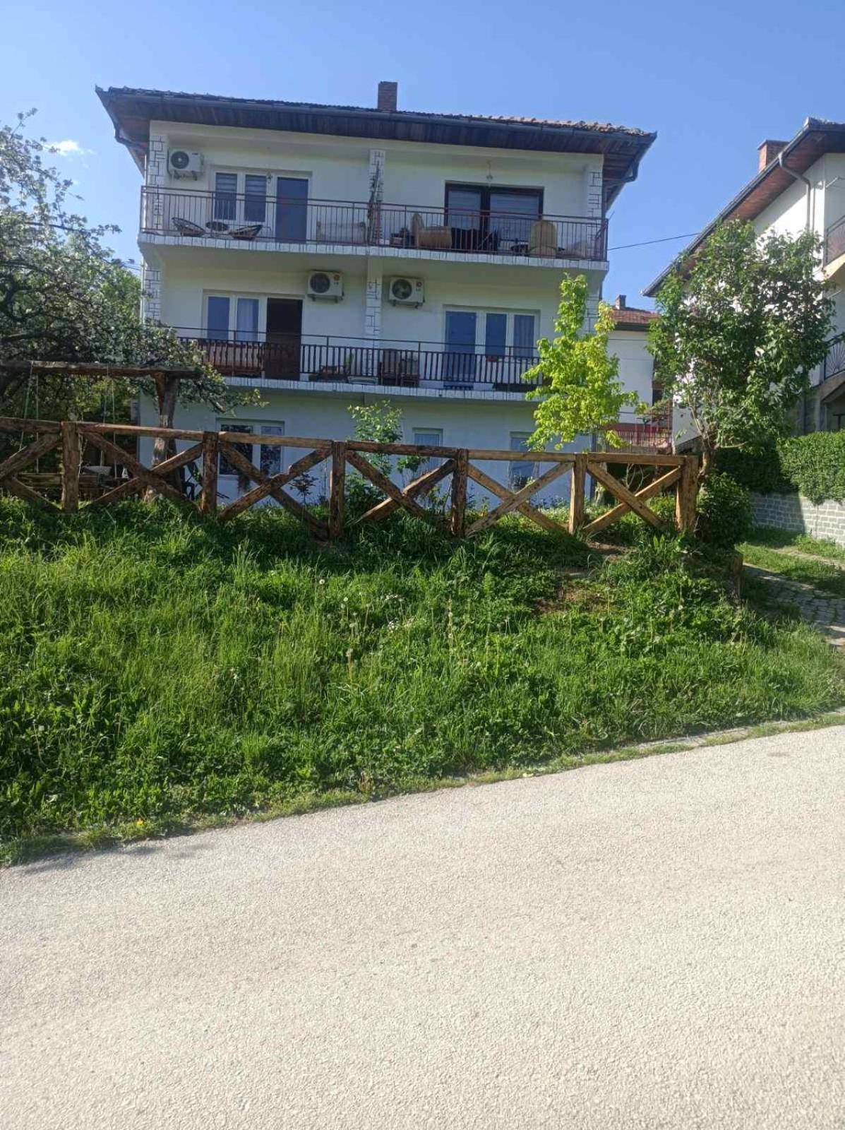 Cozy With Garden Apartment Sarajevo